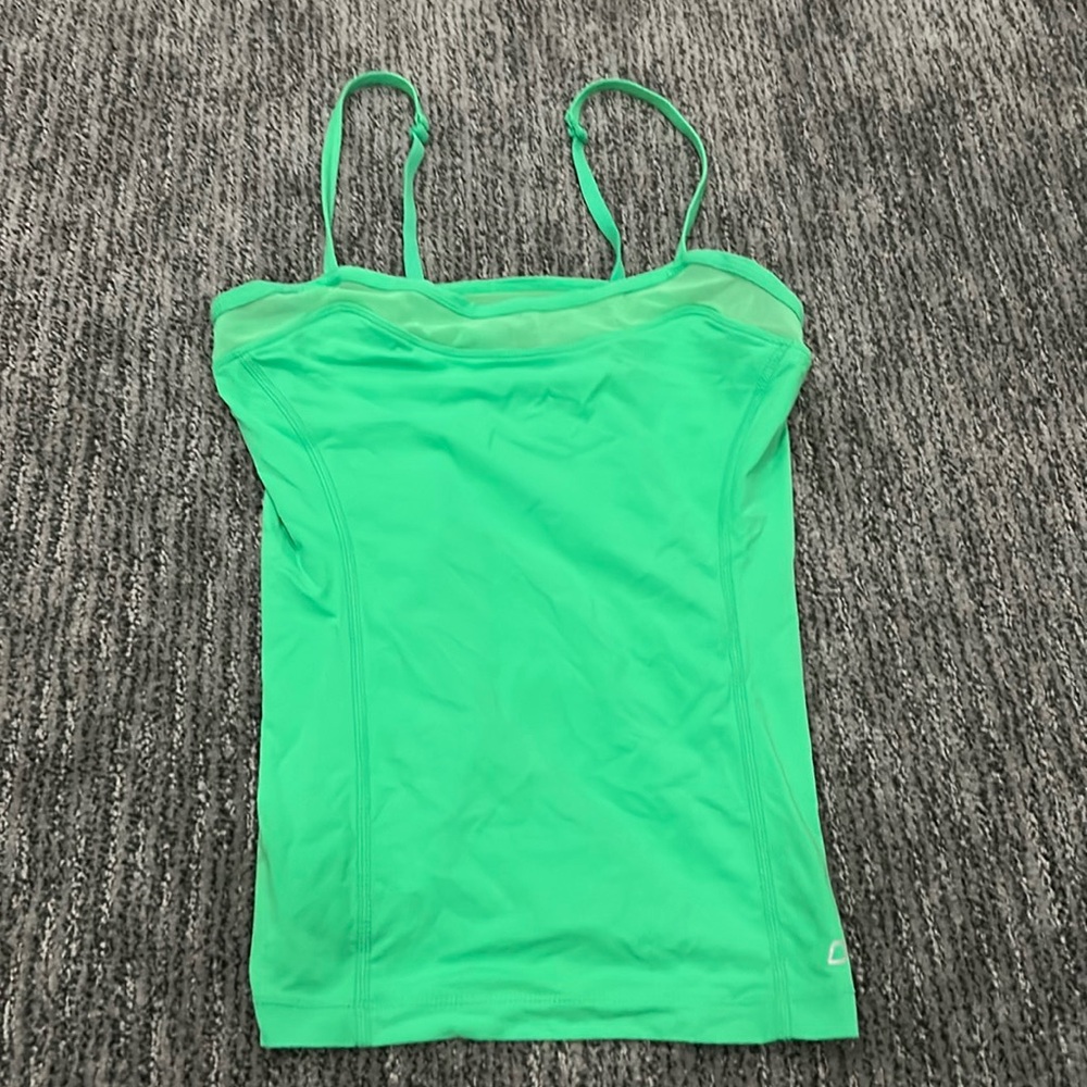 Lorna Jane (LJ Black) bright green workout top